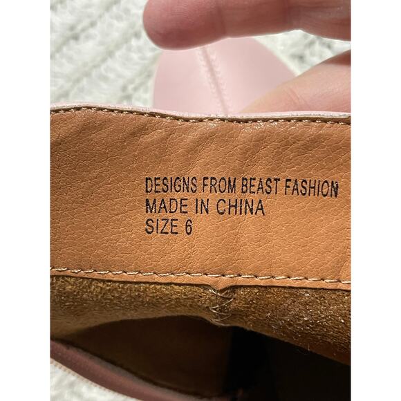 Beast Fashion Boots Lug Sole Slip On Mid-Calf Womens 6 Pink White Black Chunky - Picture 10 of 10